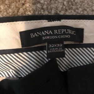 32X32 Banana Republic Chino Pants.
